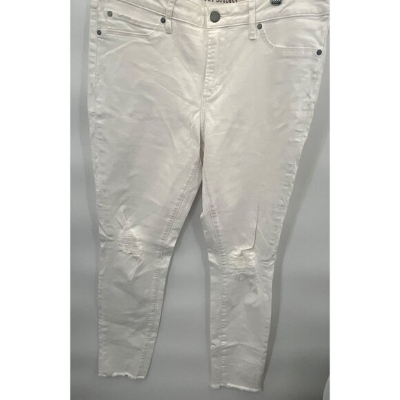 Articles Of Society Women's Saran Skinny Whitehall Distressed Jeans Size 31 - Picture 2 of 9